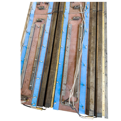 VDT-V783 Bottom ironing plate Screed plates and Electric heating rod Main engine right part RM80617244/RM80617251