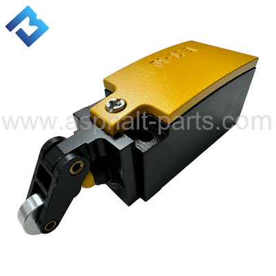 RM80698046 Scraper Limit Switch For ABG Aspalt Paver Micro Switch ABG6820 ABG7820 ABG7620