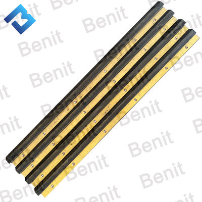 Asphalt Paver Wear Parts V6000TVE er Wear Resistant Bar Kit Tamper Bar Wear Plate 4812038827