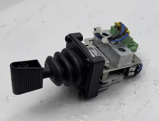 W50 Joystick Control Stick 24V Control Handle 194444 Conveyor Belt Lift Switch for Road Milling Machine Parts